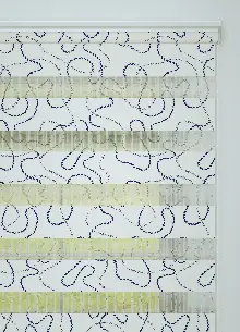 Bebek Odası - Lacivert Zincir Desenli Baskılı Zebra Perde