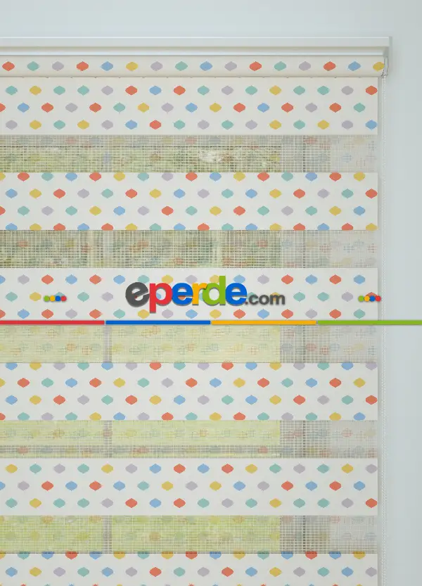 Sarı Mavi Geometrik Desenli Baskılı Zebra Perde