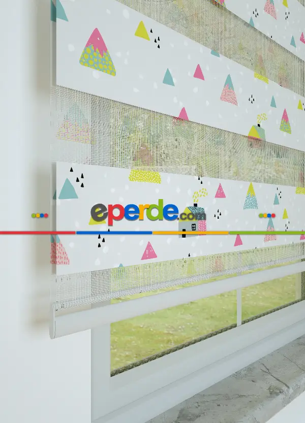 Bebek Odası - Pembe Yeşil Dağ Desenli Baskılı Zebra Perde