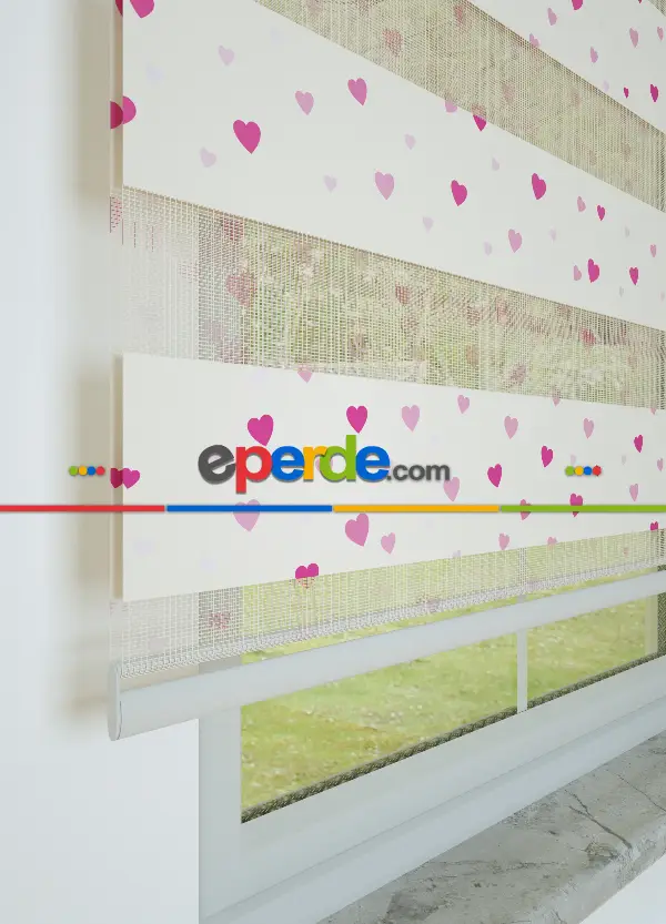 Pembe Minik Kalp Desenli Baskılı Zebra Perde