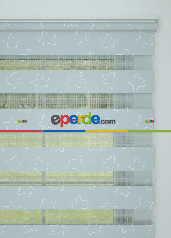 Bebek Odası - Grimsi Mavi Yıldız Desenli Baskılı Zebra Perde