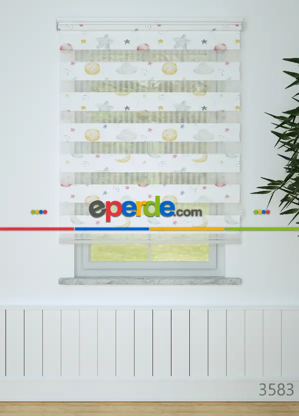 Mavi Sarı Gezegen Ve Yıldız Desenli Baskılı Zebra Perde