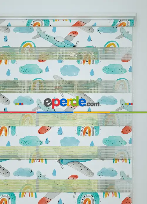 Turkuaz Uçak Ve Bulut Desenli Baskılı Zebra Perde