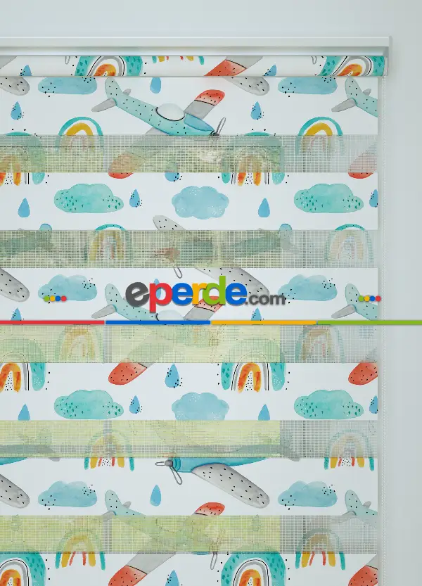 Bebek Odası - Turkuaz Uçak Ve Bulut Desenli Baskılı Zebra Perde