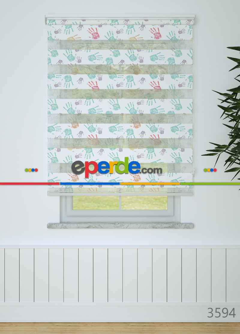 Çocuk Odası - Mor Yeşil El İzi Desenli Baskılı Zebra Perde