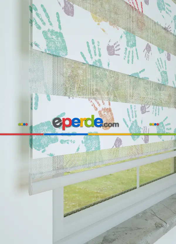 Mor Yeşil El İzi Desenli Baskılı Zebra Perde