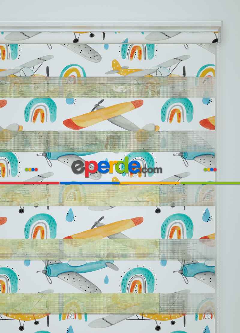Çocuk Odası - Turuncu Uçak Ve Gökkuşağı Desenli Baskılı Zebra Perde