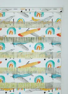 Bebek Odası - Turuncu Uçak Ve Gökkuşağı Desenli Baskılı Zebra Perde