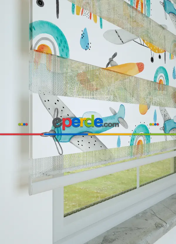 Turuncu Uçak Ve Gökkuşağı Desenli Baskılı Zebra Perde