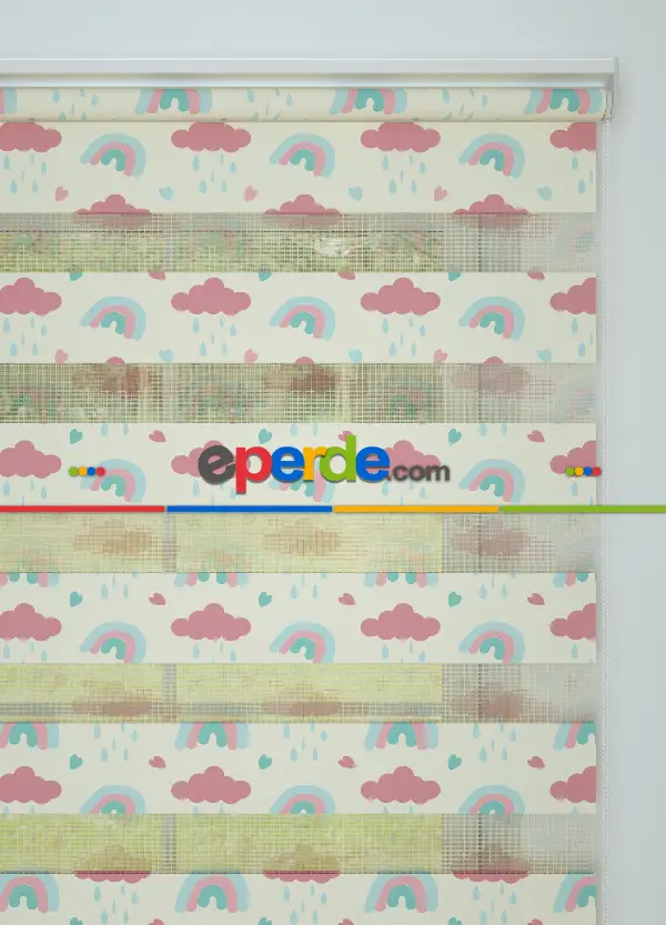 Bebek Odası - Açık Sarı Pembe Gökkuşağı Ve Bulut Desenli Baskılı Zebra Perde