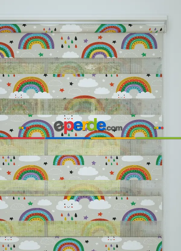 Bebek Odası - Yeşil Turuncu Gökkuşağı Desenli Baskılı Zebra Perde