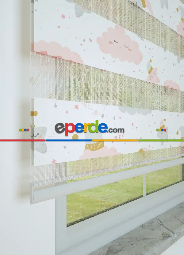 Çocuk Odası - Pembe Bulut Ve Yıldız Desenli Baskılı Zebra Perde