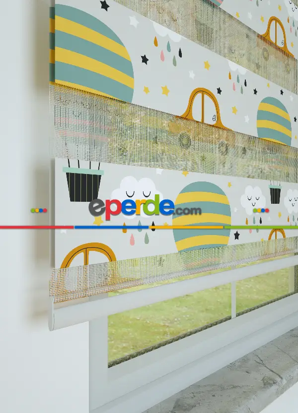 Bebek Odası - Yeşil Turuncu Uçan Balon Ve Araba Desenli Baskılı Zebra Perde
