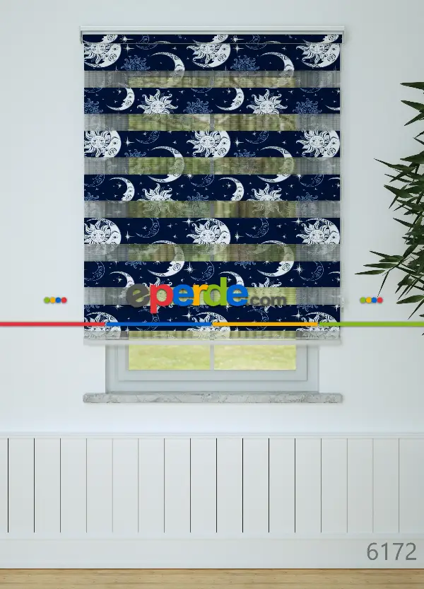 Çocuk Odası - Lacivert Ay Ve Güneş Desenli Baskılı Zebra Perde