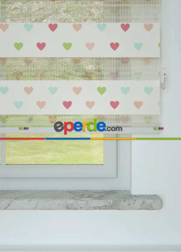 Pembe Yeşil Kalp Desenli Baskılı Zebra Perde