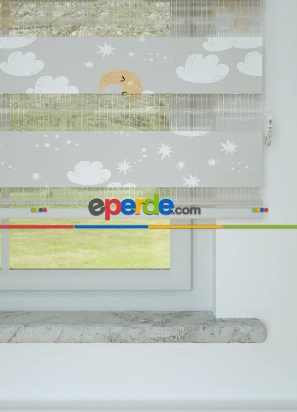 Açık Gri Sarı Bulut Ve Ay Desenli Baskılı Zebra Perde