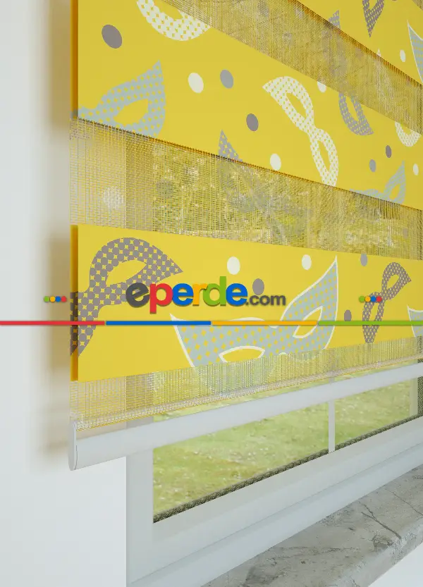 Çocuk Odası - Sarı Maske Desenli Baskılı Zebra Perde