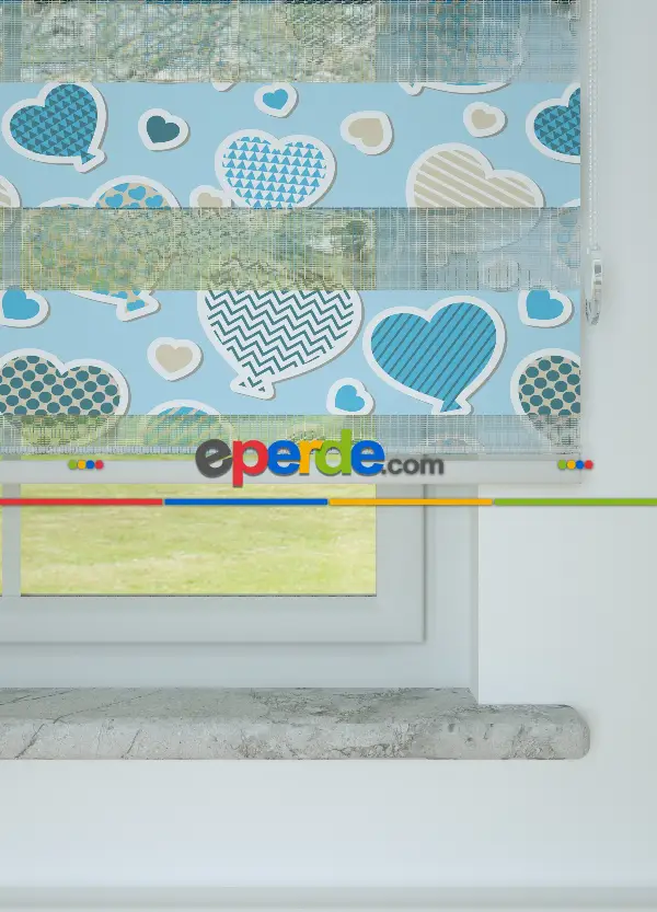 Mavi Kalp Desenli Baskılı Zebra Perde